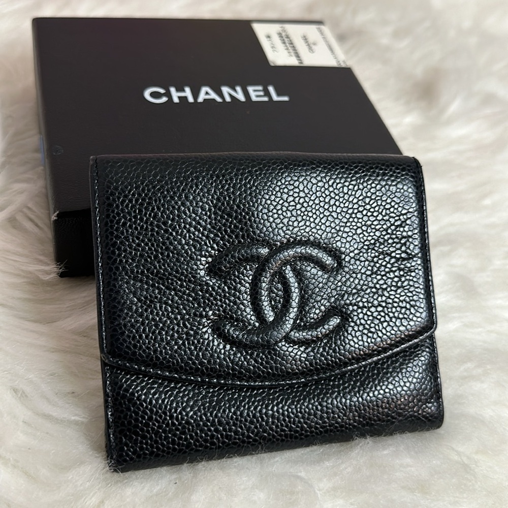 💯Authentic Chanel Caviar Short Wallet🍀 - Picture 3 of 15